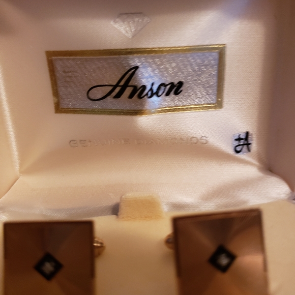 Cufflinks - Picture 3 of 3